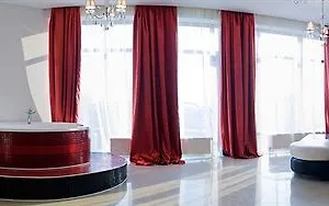 Отель Hall